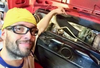 Der Motor wird gedämmt
