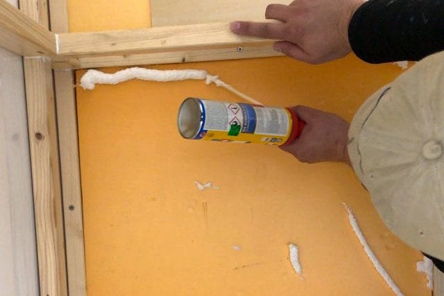 Wir dämmen den Boden – Innenausbau 🔧 Expeditionsmobil / Fernreisemobil – S2🌍E12 [Video]